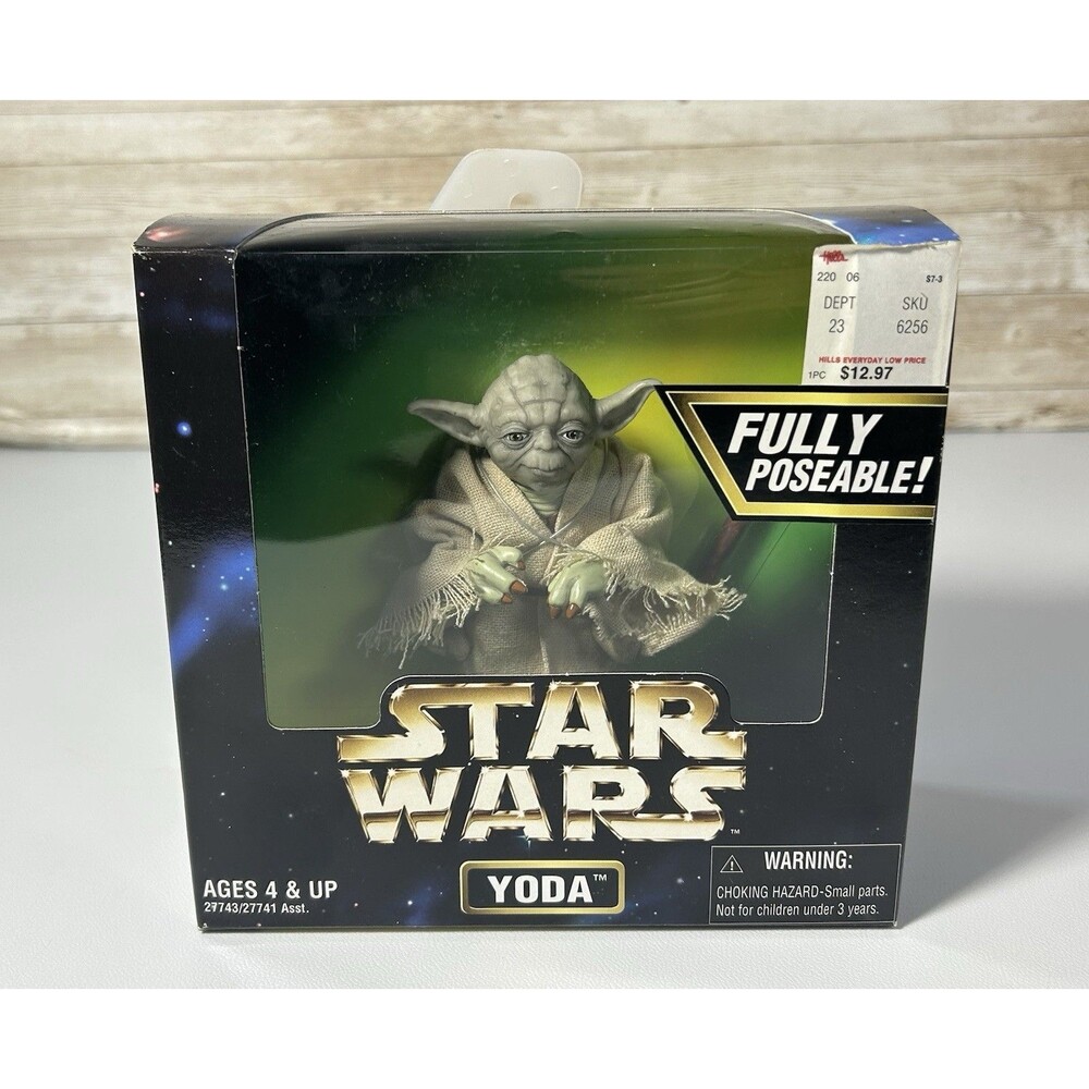 Yoda Star Wars Action Figure Fully Poseable 1997 Kenner Vintage NIB